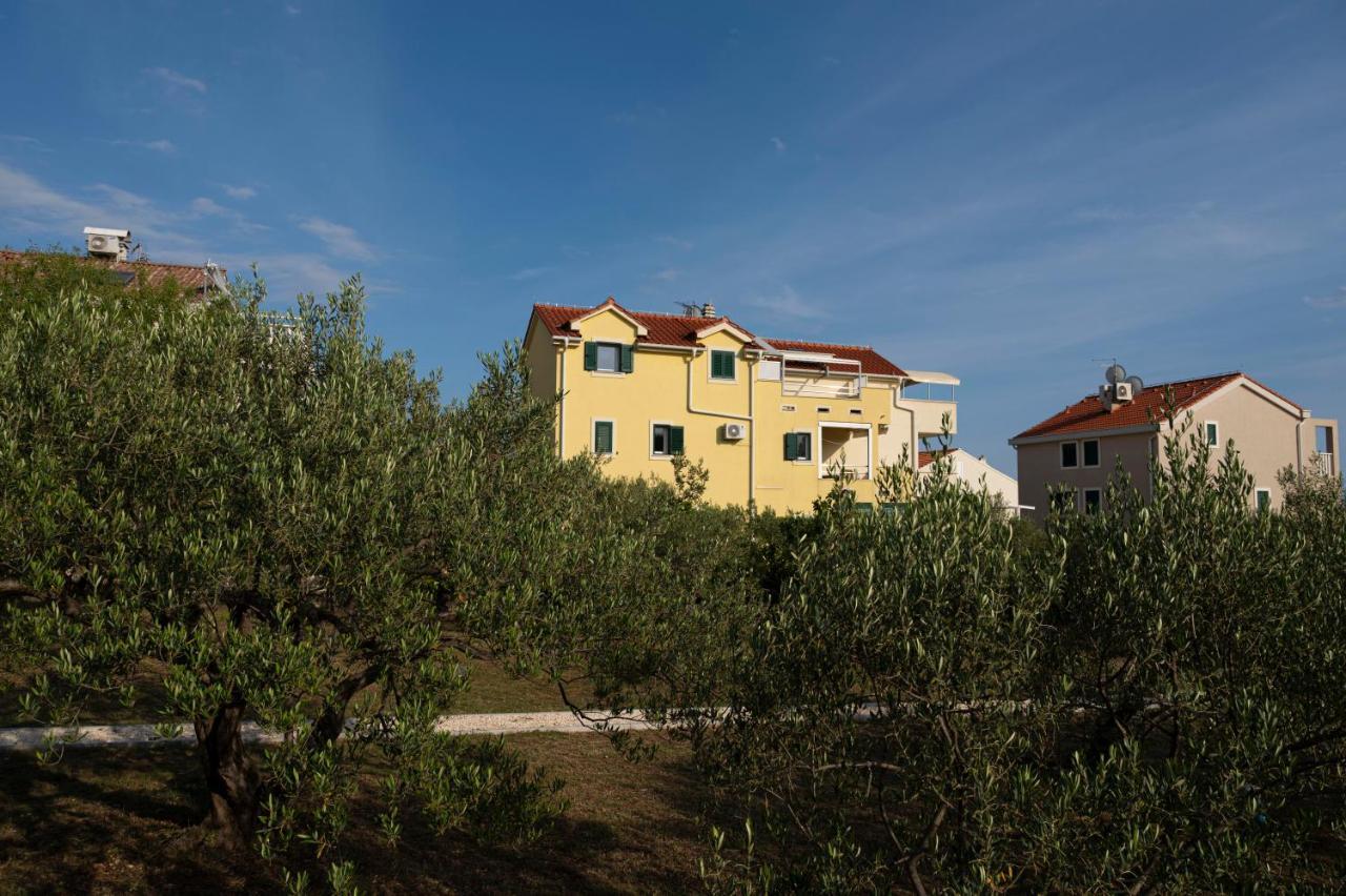 Beach Apartments Marijana Водице Екстер'єр фото