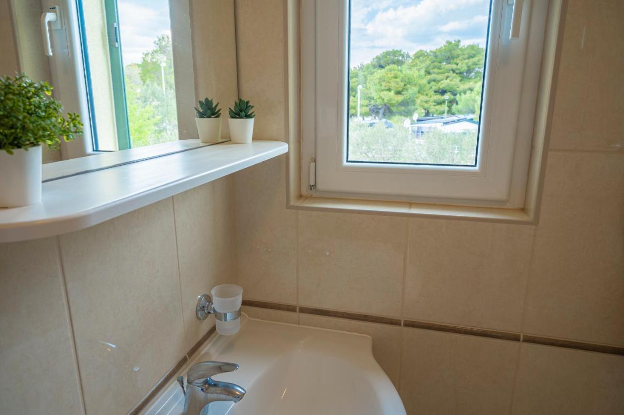 Beach Apartments Marijana Водице Екстер'єр фото